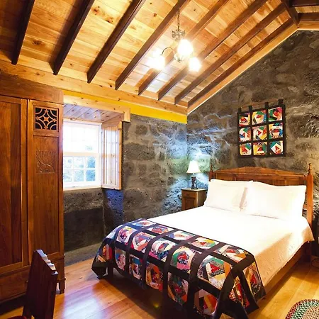 Ferienhaus Ferienhäuser Adegas Do Pico In Prainha - Pdl02001-fyd